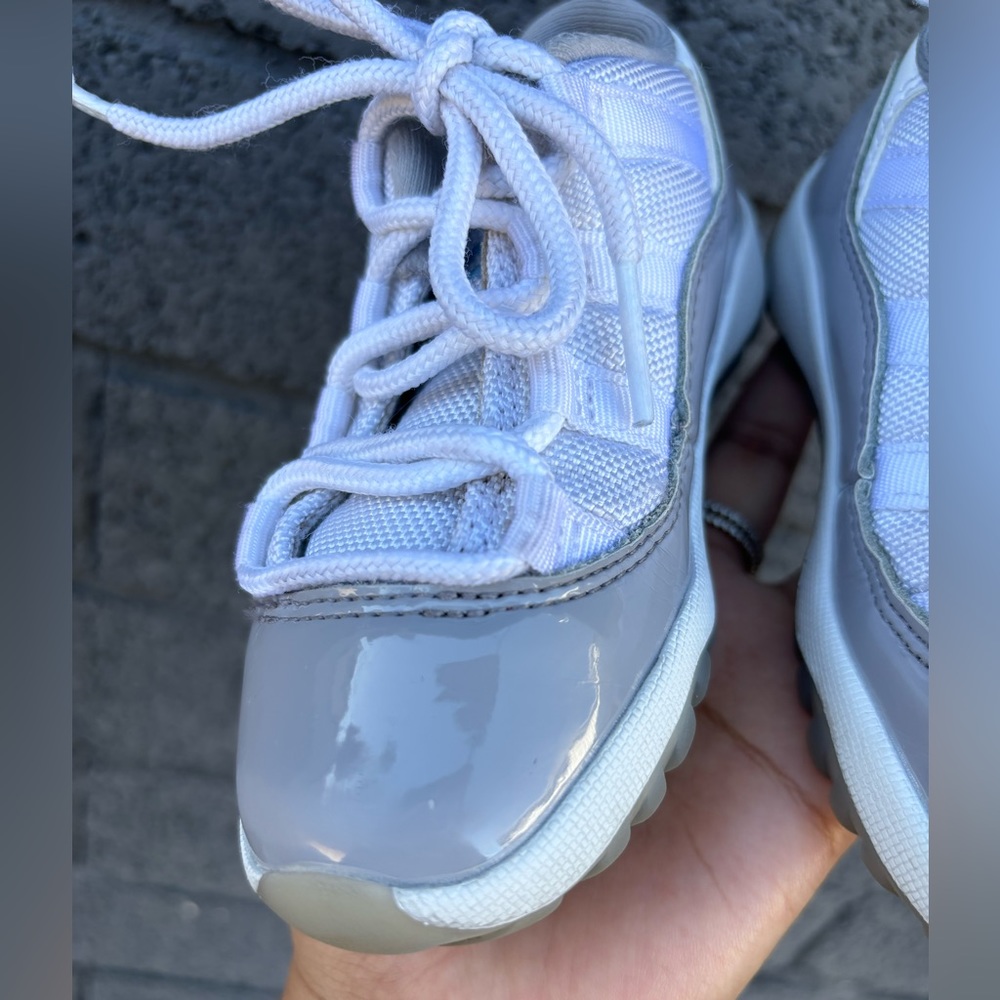Jordan Retro 11 Low - Picture 8 of 11
